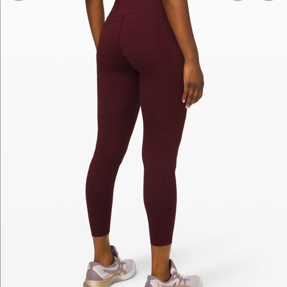 NWOT Fast and free Lululemon leggings